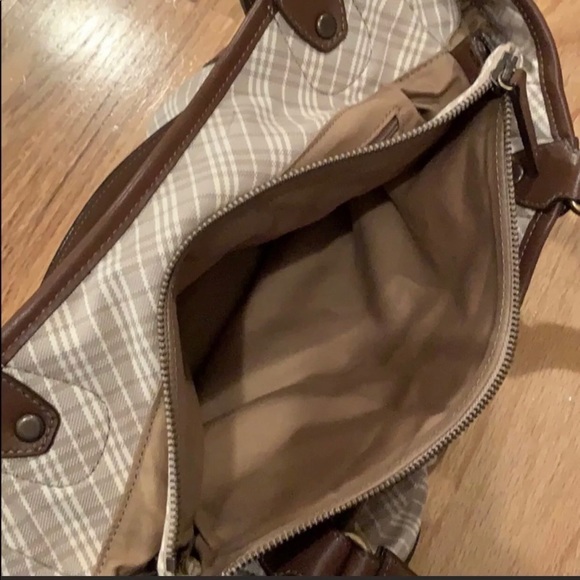 Burberry Shoulder Bag - Picture 9 of 10